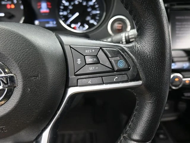 Used 2020 Blue Nissan SL image 20