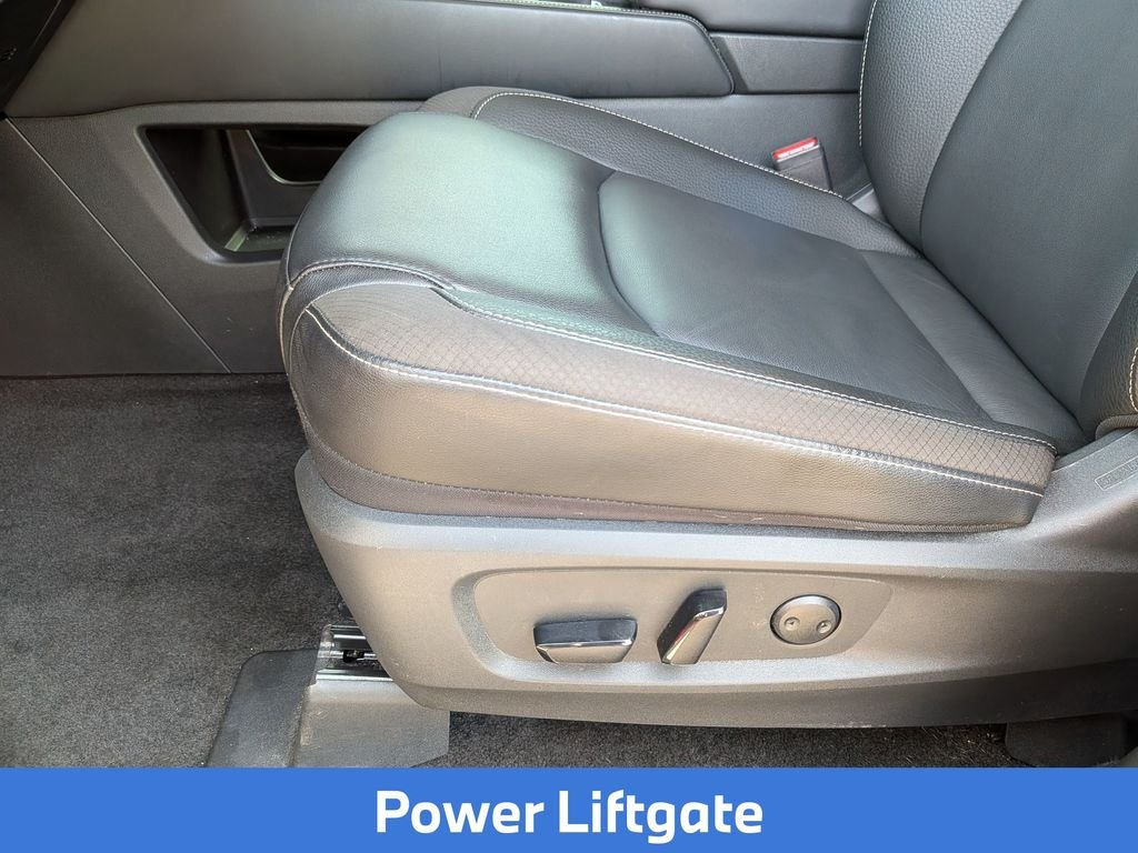 Used 2024 Red Nissan SL image 17