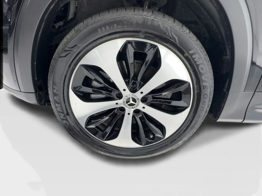 Used 2025 Black Mercedes-Benz GLB 250 image 12