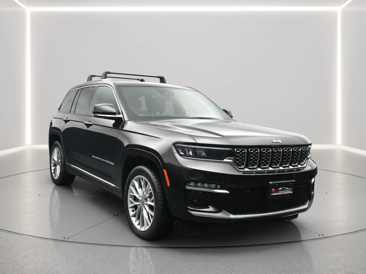 Used 2022 Ember Pearlcoat Jeep Summit image 14