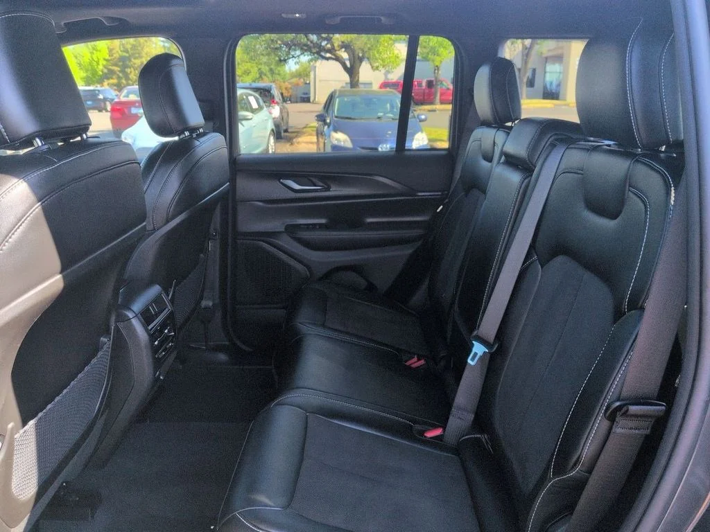 Used 2023 Baltic Gray Metallic Clearcoat Jeep Altitude X image 25