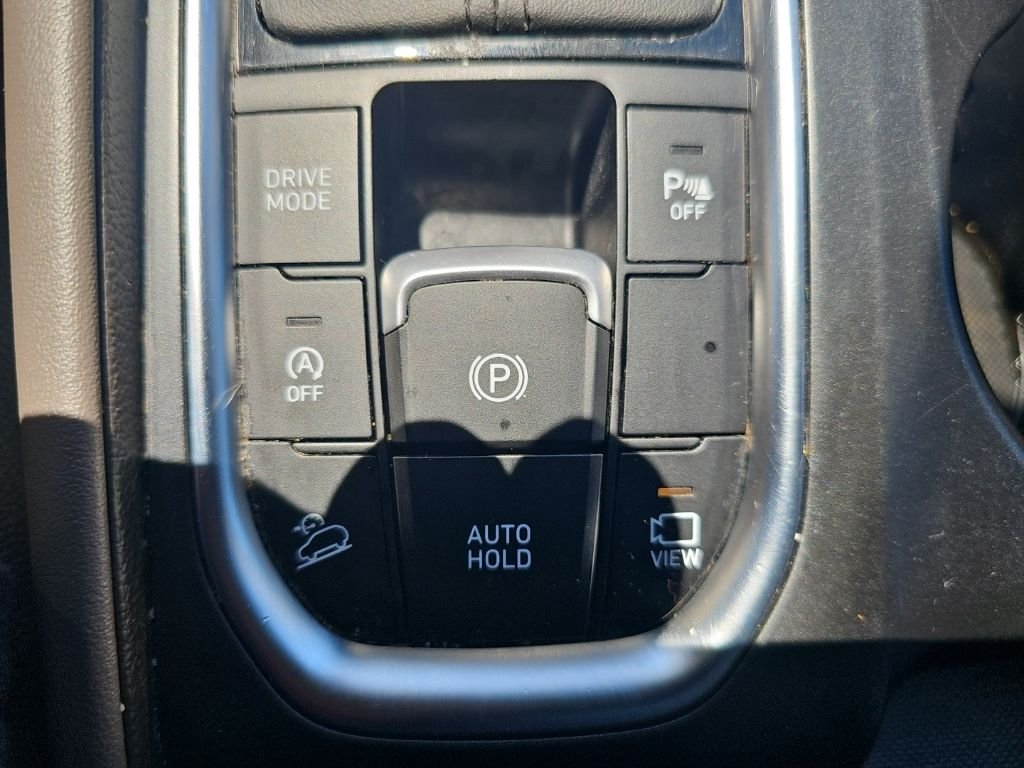 2020 Hyundai Santa Fe Limited - Photo 22