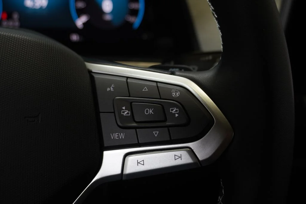New 2026  Volkswagen SE w/Technology image 23
