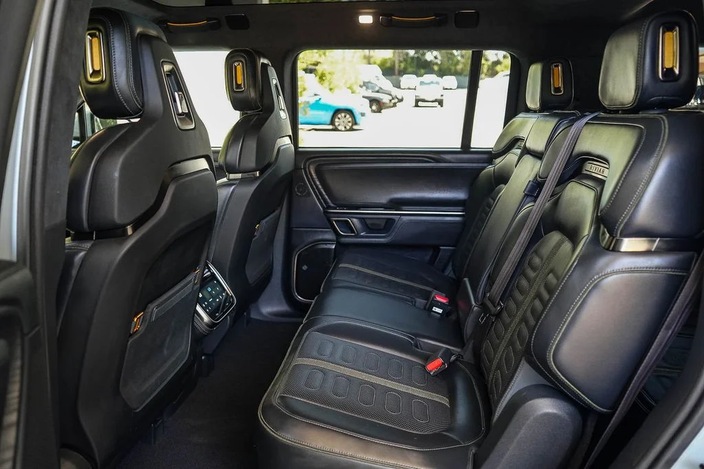 Used 2024  Rivian Adventure Dual Motor Perf Max Pack image 18