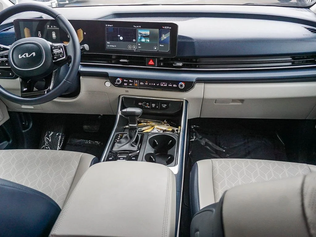 Certified Used 2025 White Kia EX image 15