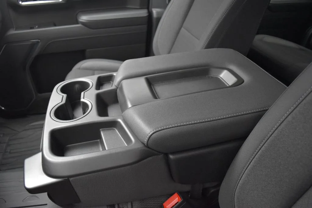 New 2026 Summit White GMC Elevation image 12