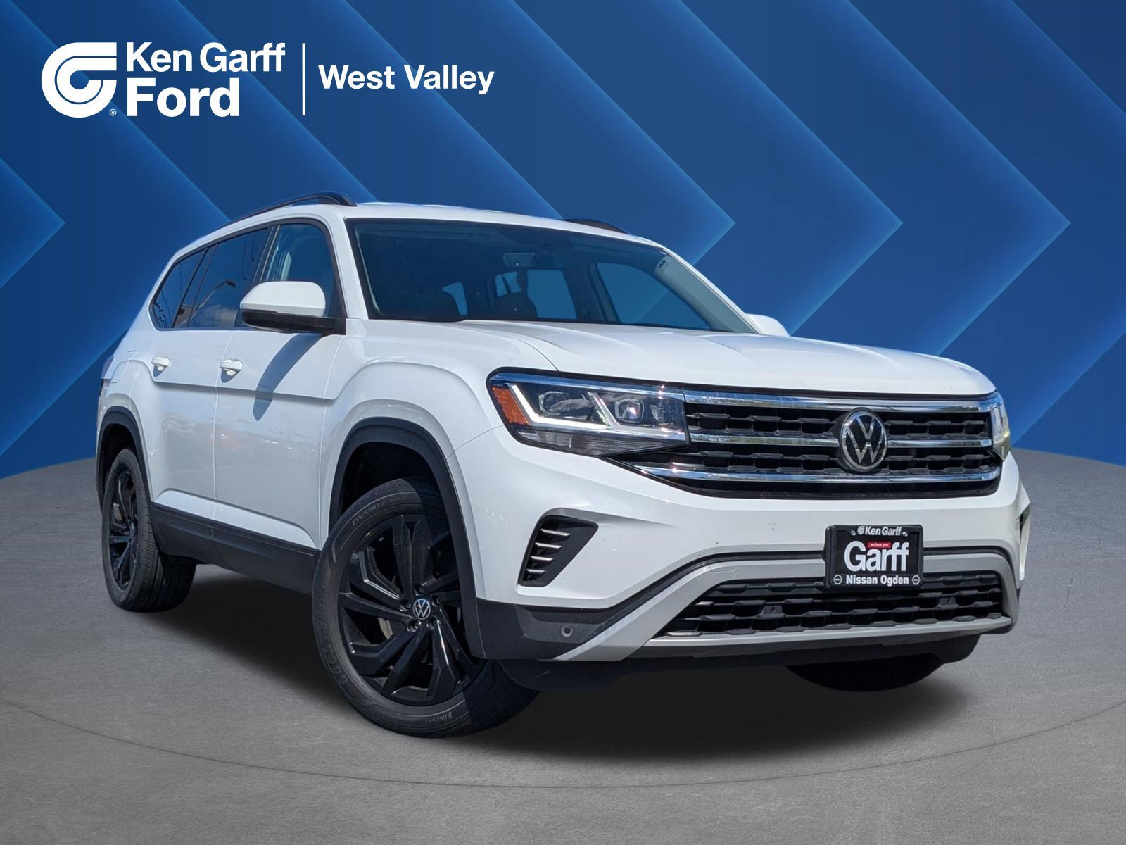 2022 Volkswagen Atlas 3.6L SE w/Tech 4MOTION's photo