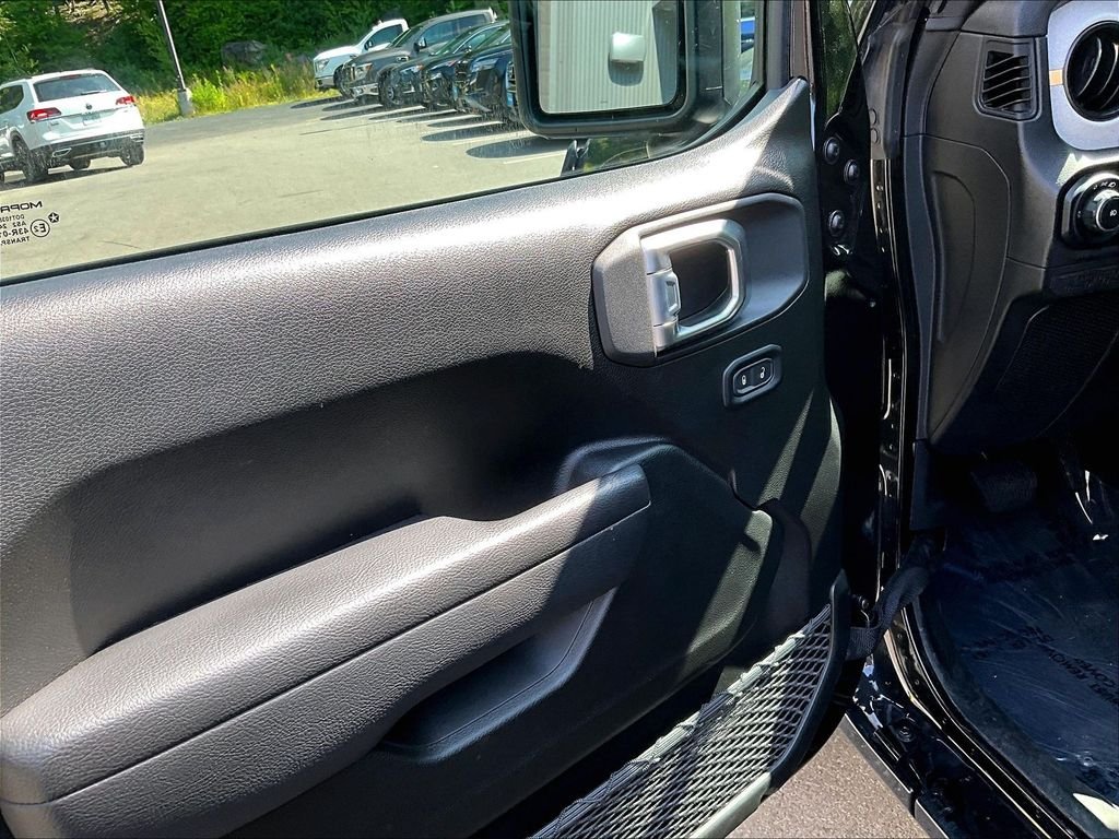 Used 2025 Black Jeep Sport image 10