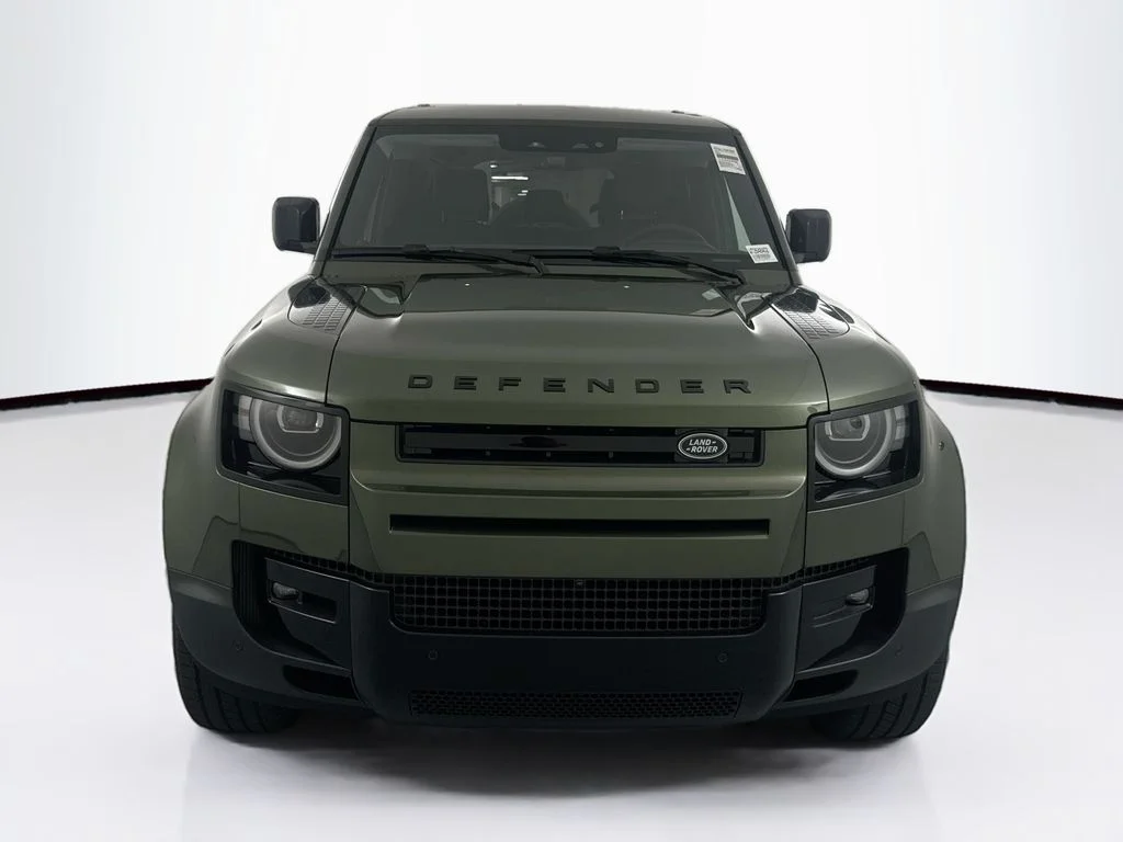 New 2026 Woolstone Green Land Rover S image 2