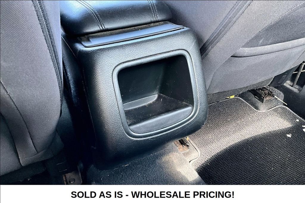 Used 2015  Chrysler Limited image 10
