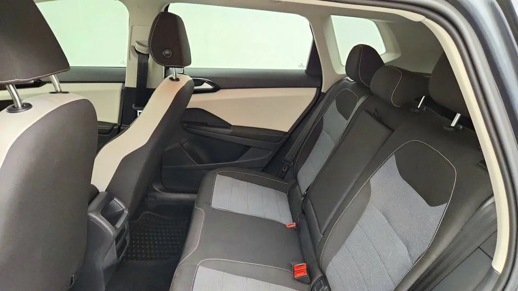 Used 2025 Platinum Gray Metallic Volkswagen S FWD image 19