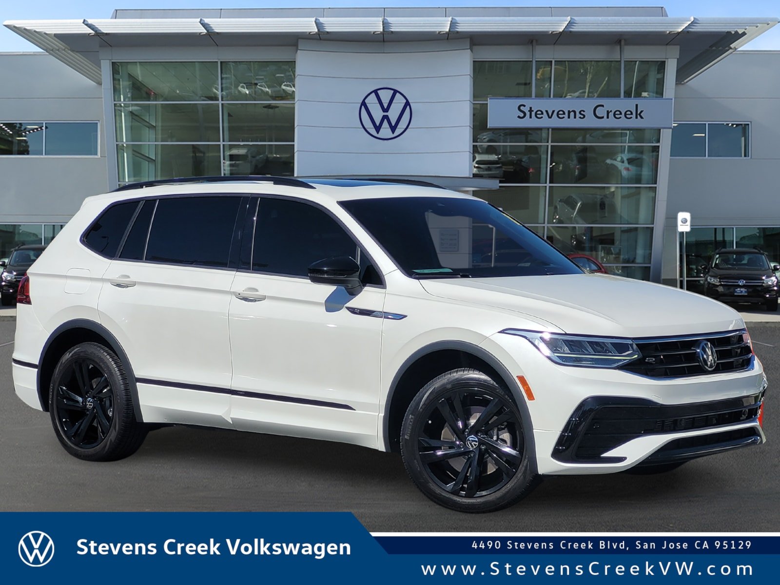 2024 Volkswagen Tiguan 2.0T SE R-Line Black's photo