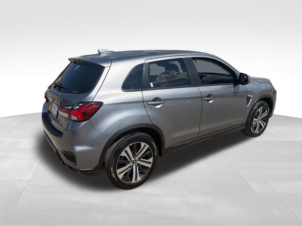Certified Used 2025 Blue Mitsubishi 2.0 SE image 5