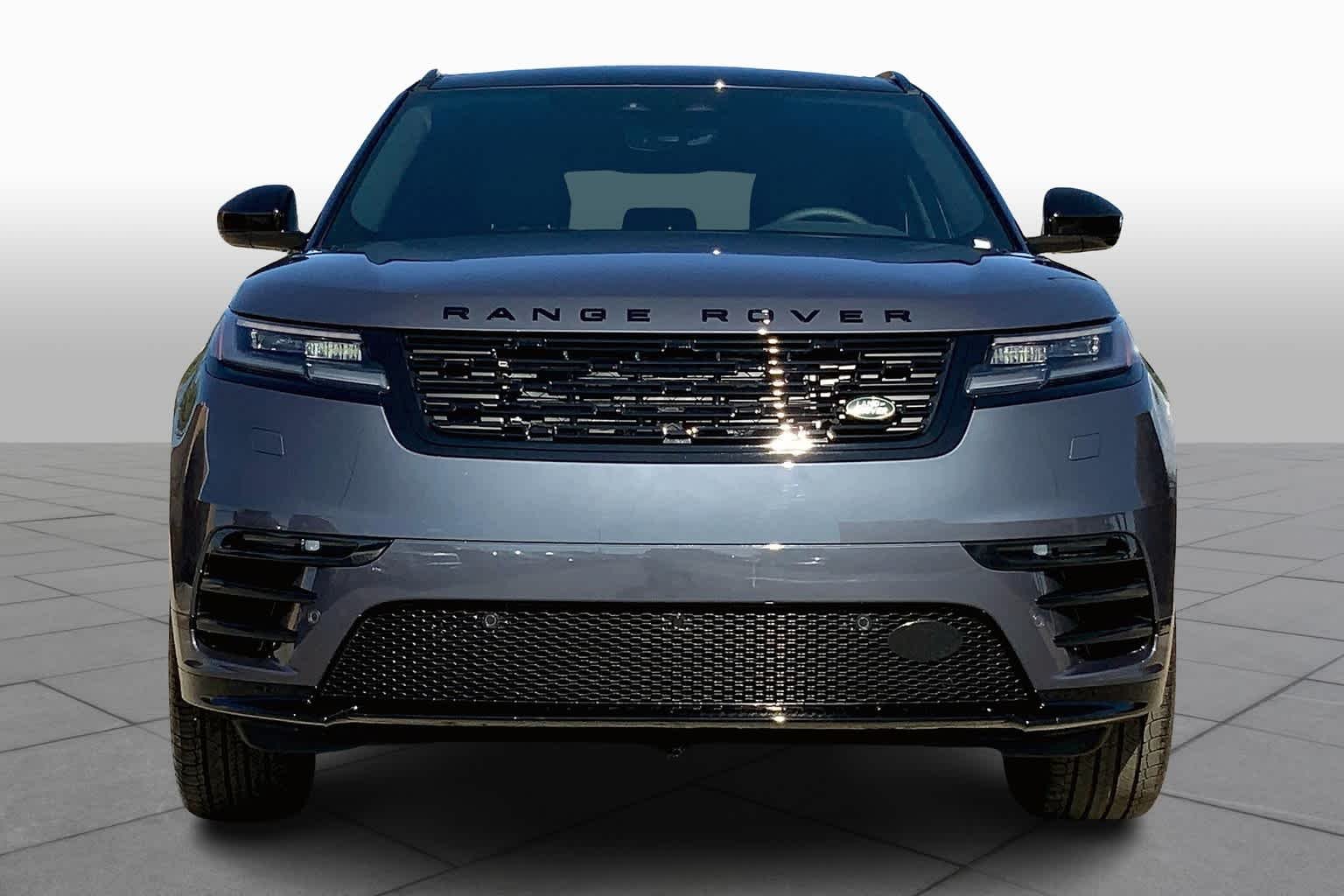 Used 2025 Varesine Blue Metallic Land Rover Dynamic SE image 3