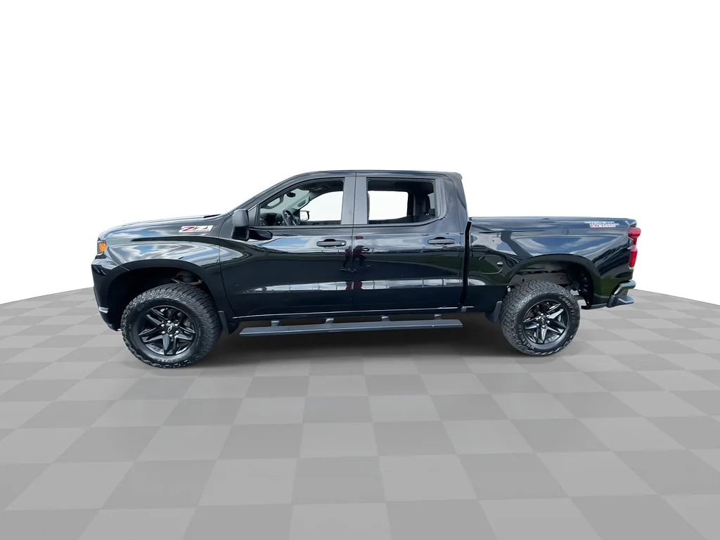 Used 2019 Black Chevrolet Custom Trail Boss image 6