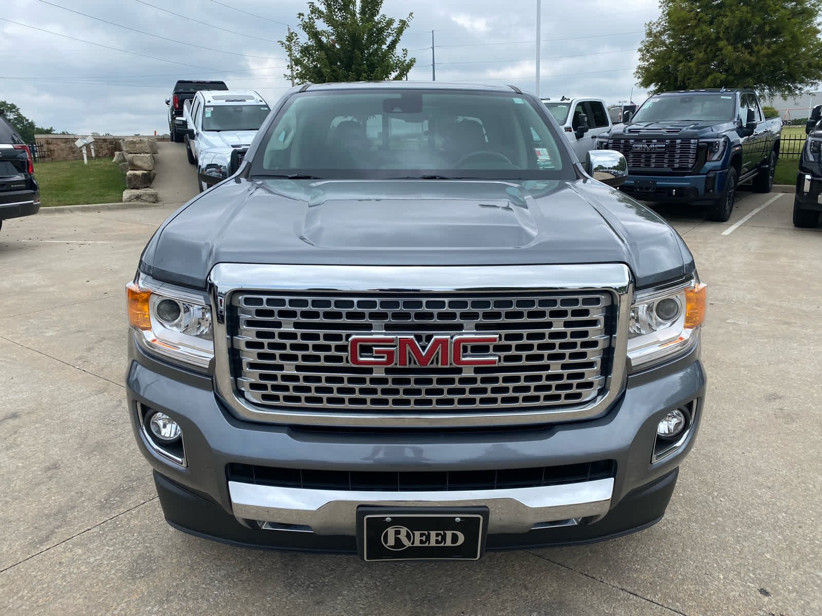 Used 2019 GMC Canyon Denali with VIN 1GTG6EEN2K1167018 for sale in Kansas City