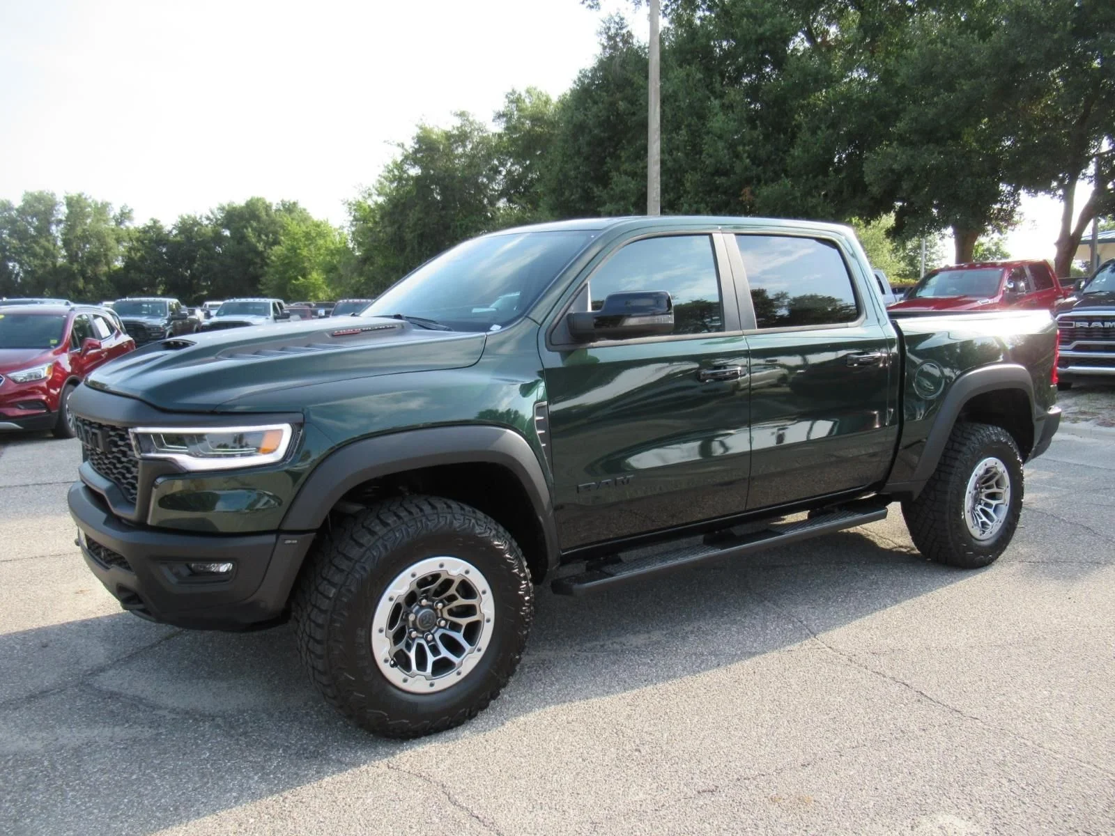 New 2026 Serrano-Green Metallic Exterior Paint RAM RHO image 4