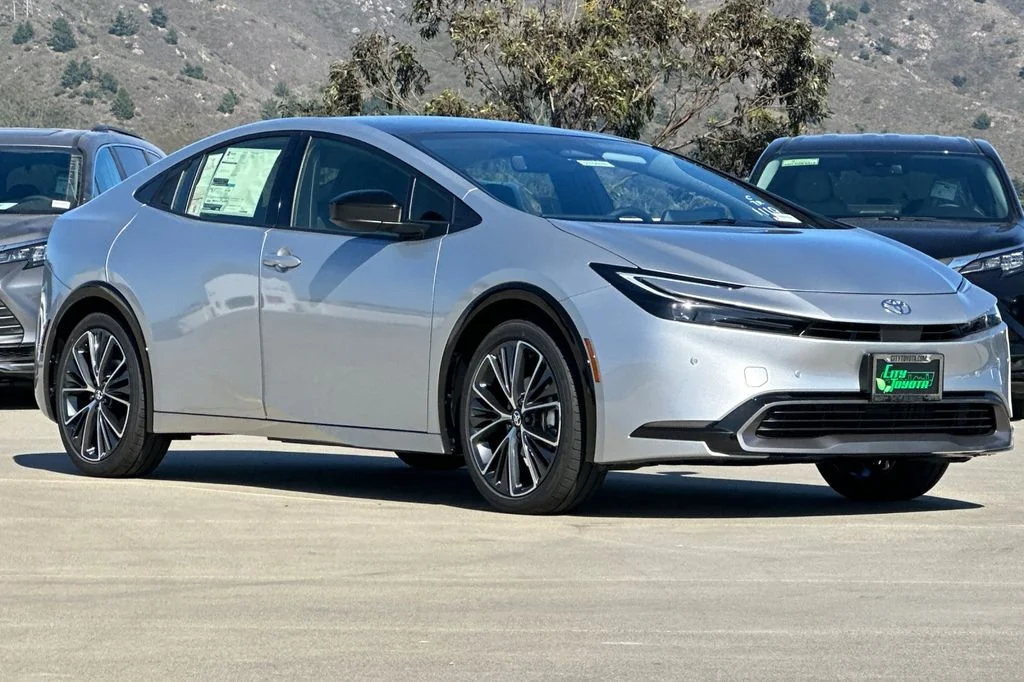 New 2027 Cutting Edge Toyota  XLE image 2