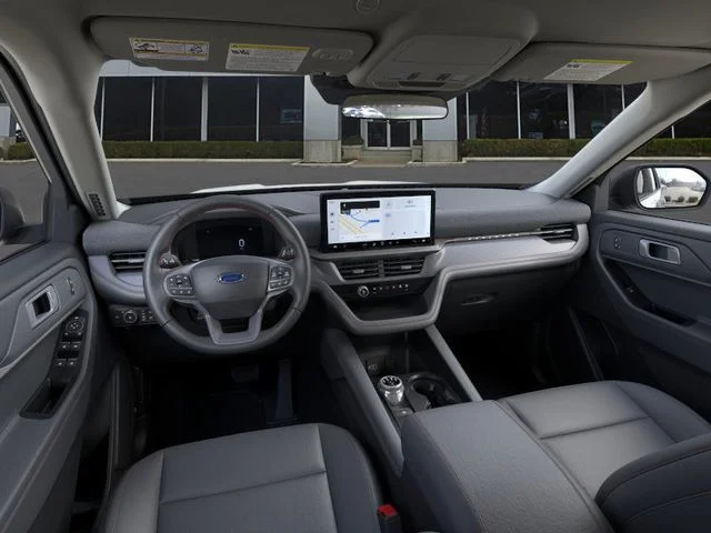 New 2026 Star White Metallic Tri-Coat Ford Active image 9
