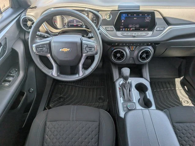 Used 2021 Summit White Chevrolet LT image 6