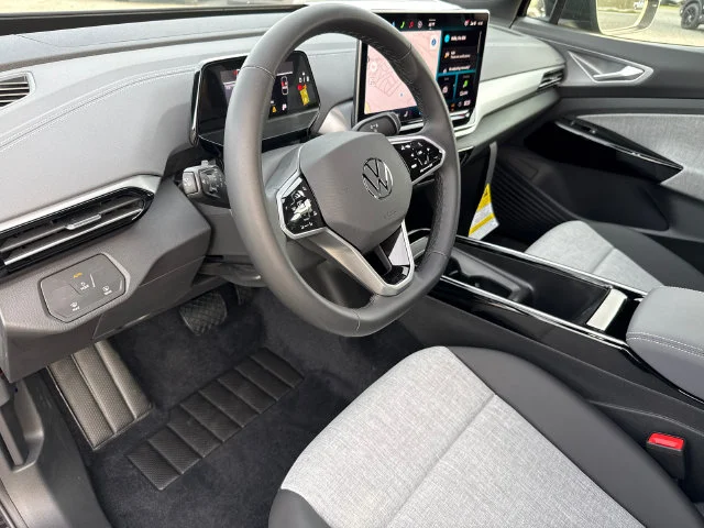 New 2026 Deep Black Pearl Volkswagen Pro image 38