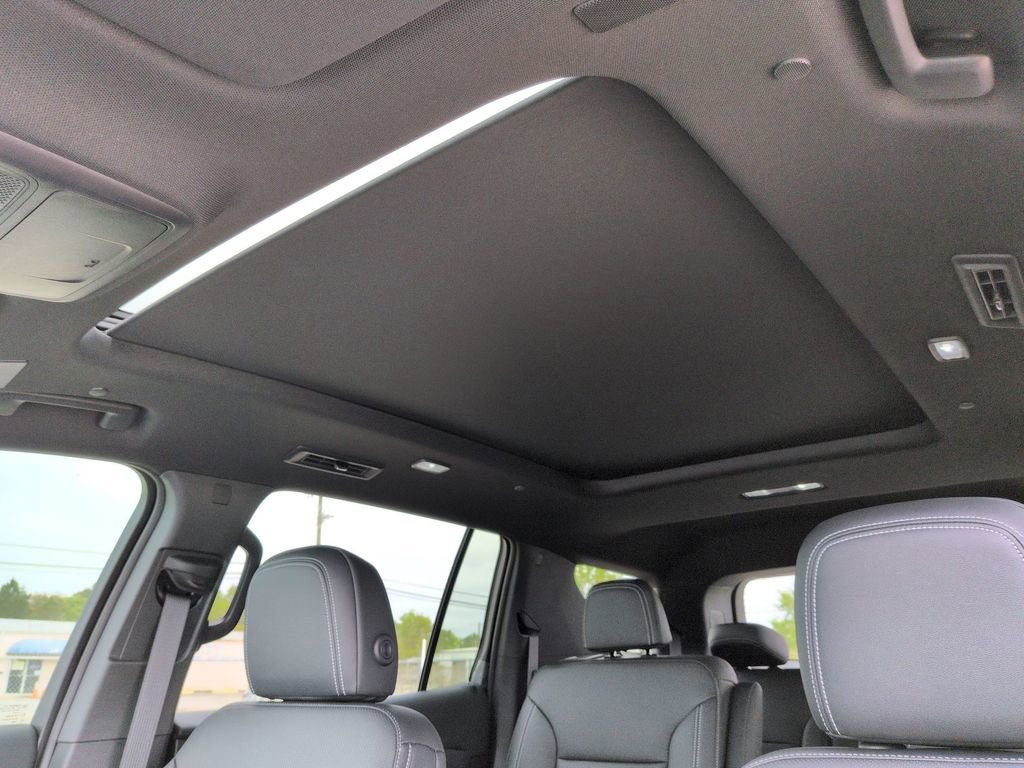 New 2026 Mosaic Black Metallic Chevrolet LT image 18