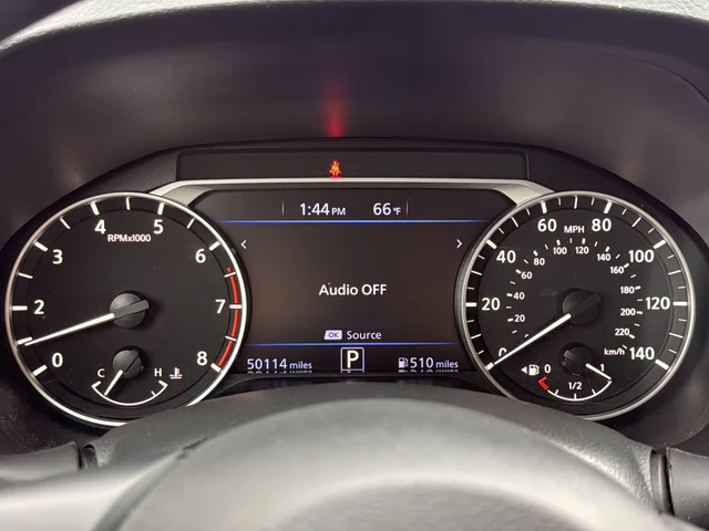 Used 2025 White Nissan 2.5 SV image 23