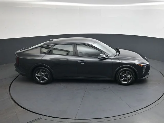 2025 Kia K4 LXS - Photo 25