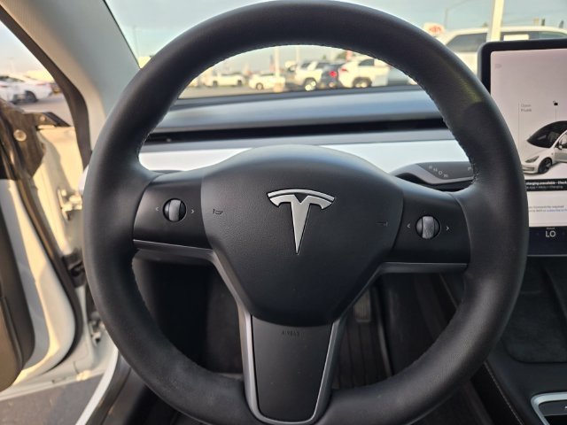 Used 2021 White Tesla Long Range image 20
