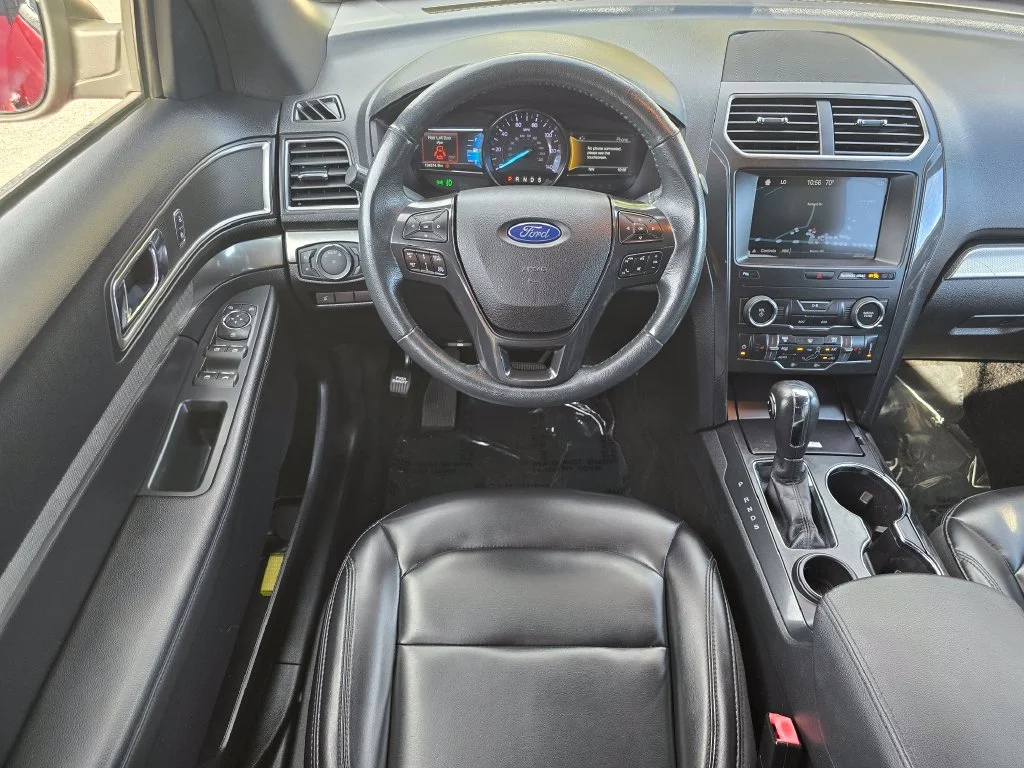 Used 2019 Red Ford XLT image 32