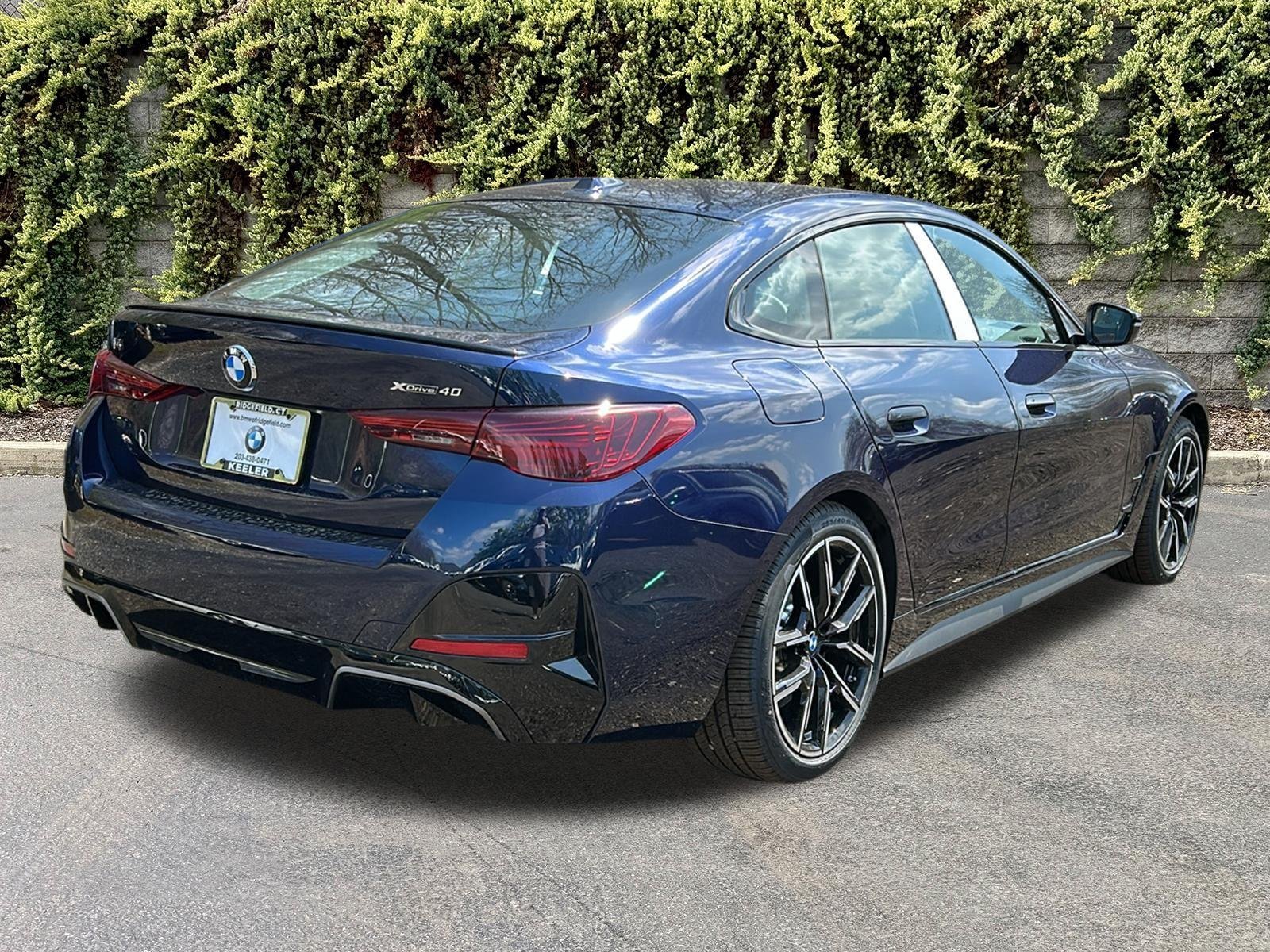 New 2026 Tanzanite Blue II Metallic BMW xDrive40 image 4