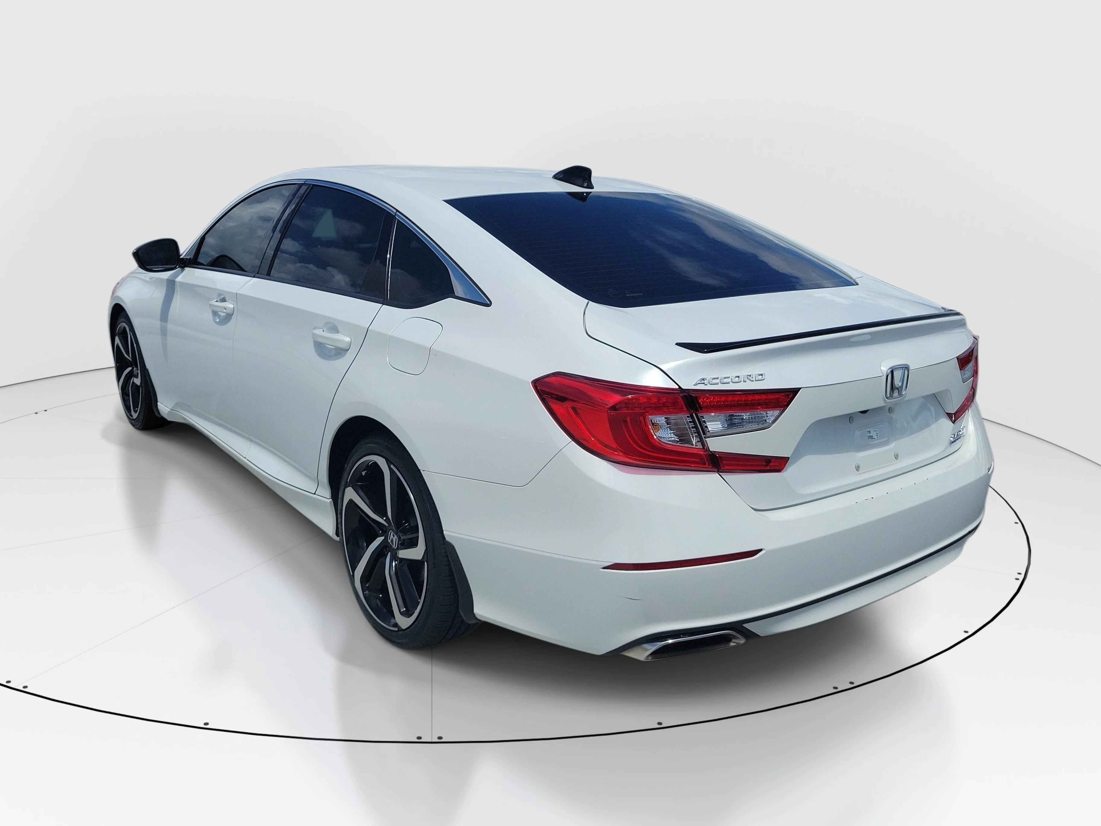 Used 2022 White Honda Sport Special Edition image 4