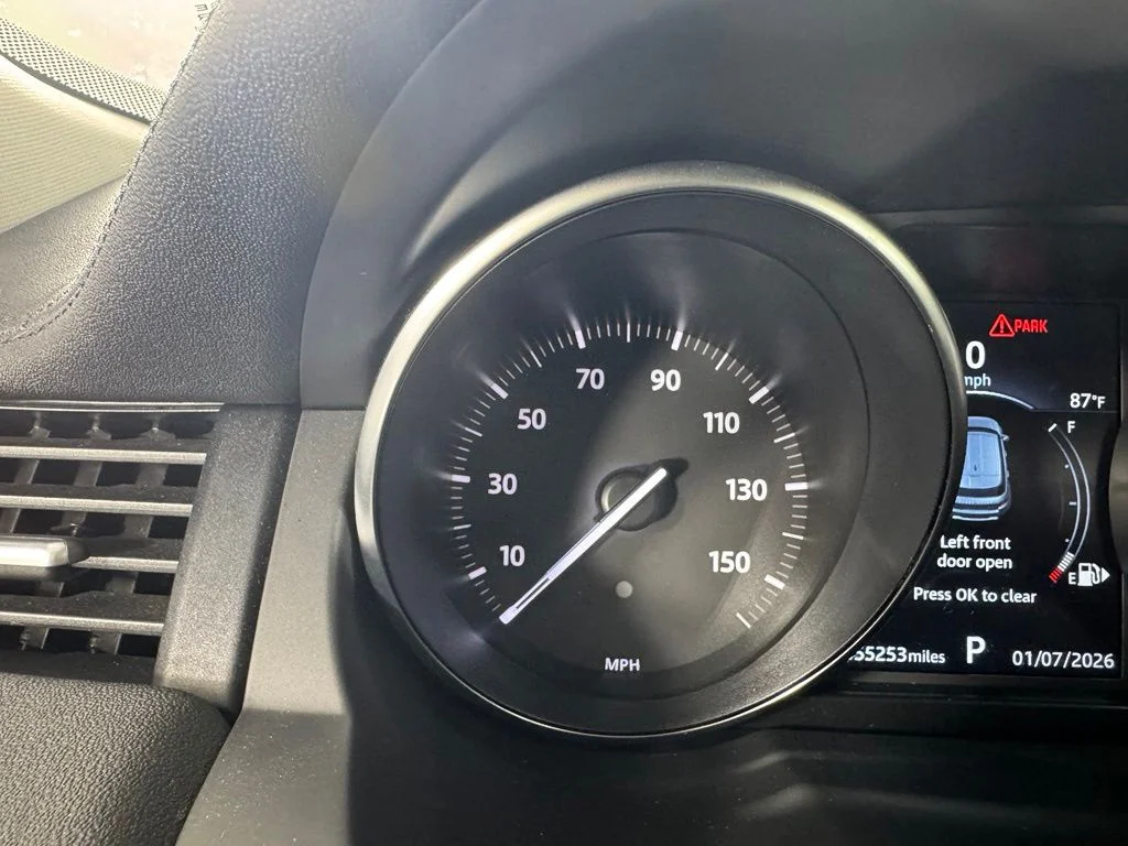 Used 2019 Narvik Black Land Rover SE image 11
