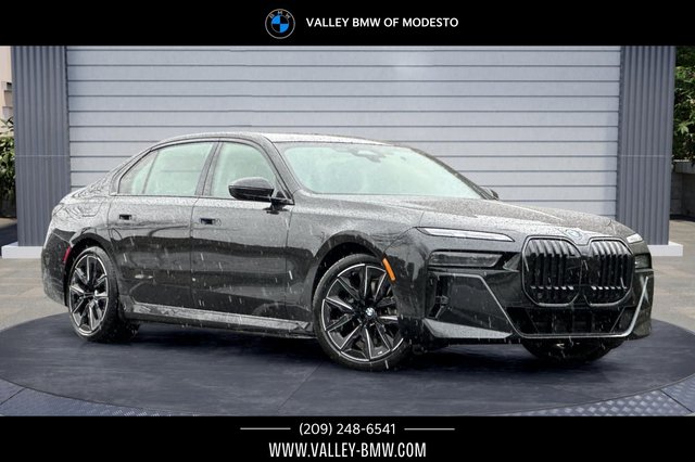 2026 BMW 750e xDrive