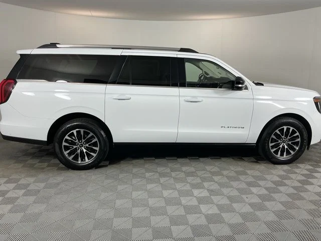 Used 2025 White Ford Platinum image 4