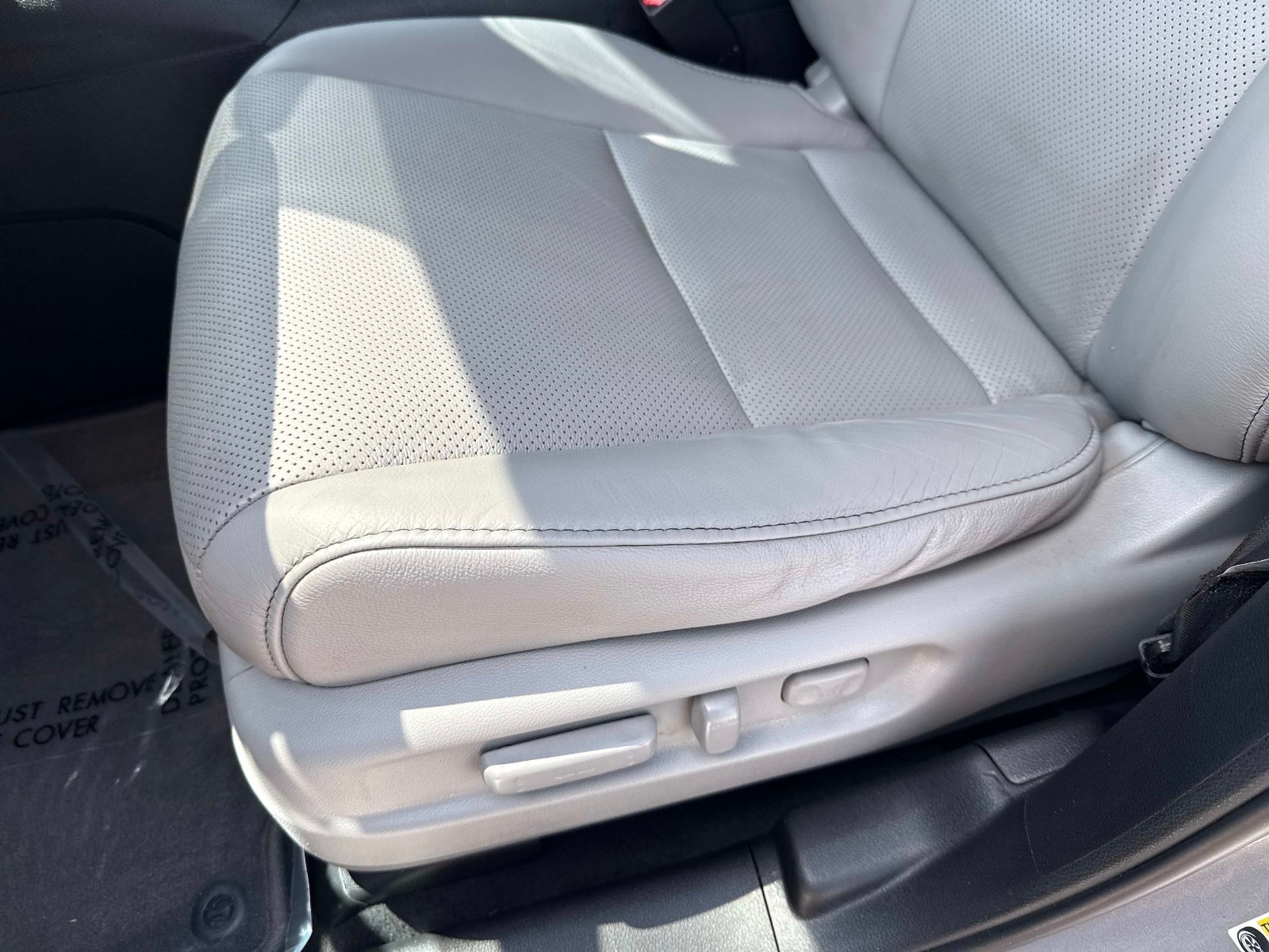Used 2023 Lunar Silver Metallic Honda EX-L image 20