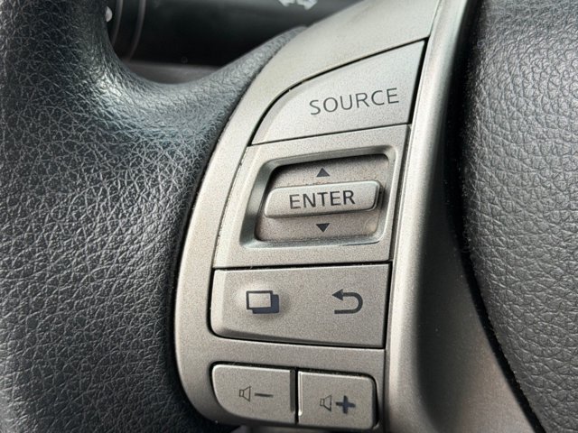 Used 2015 Red Nissan 2.5 S image 28