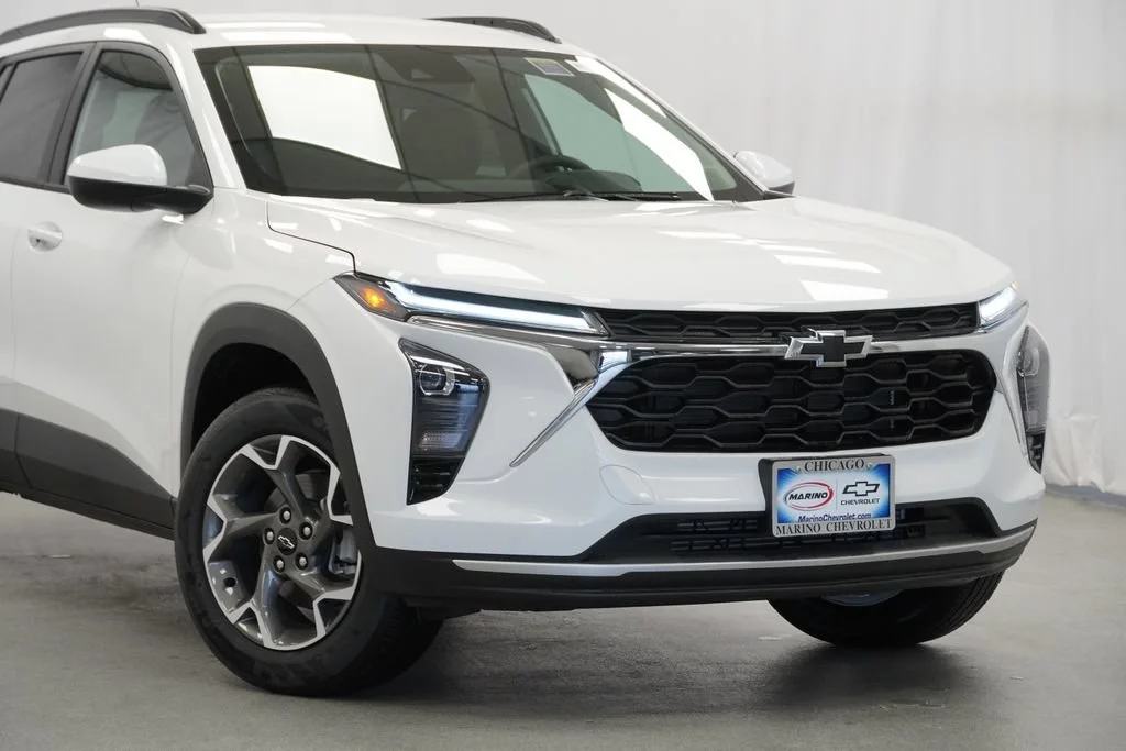 New 2026 Summit White Chevrolet LT image 9