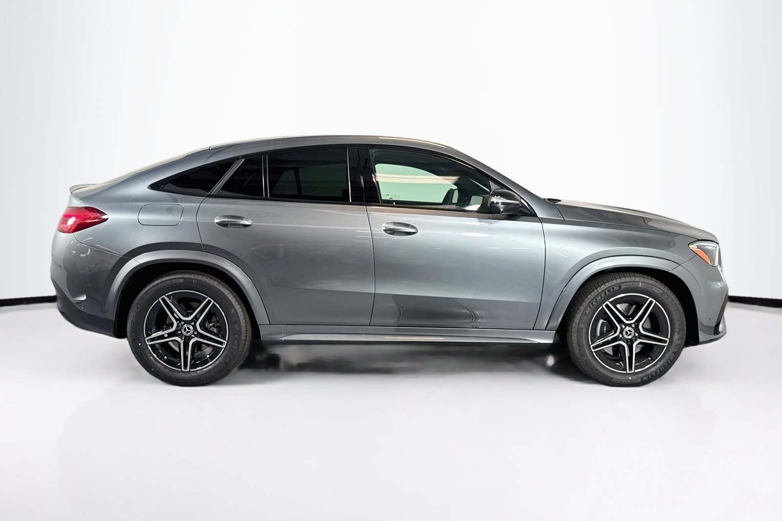 New 2026 Selenite Grey Metallic Mercedes-Benz GLE 450 image 4
