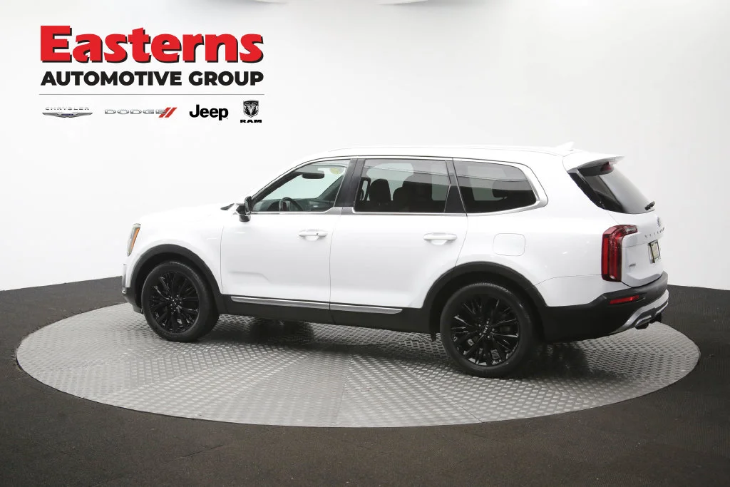 Used 2020 White Kia SX image 69
