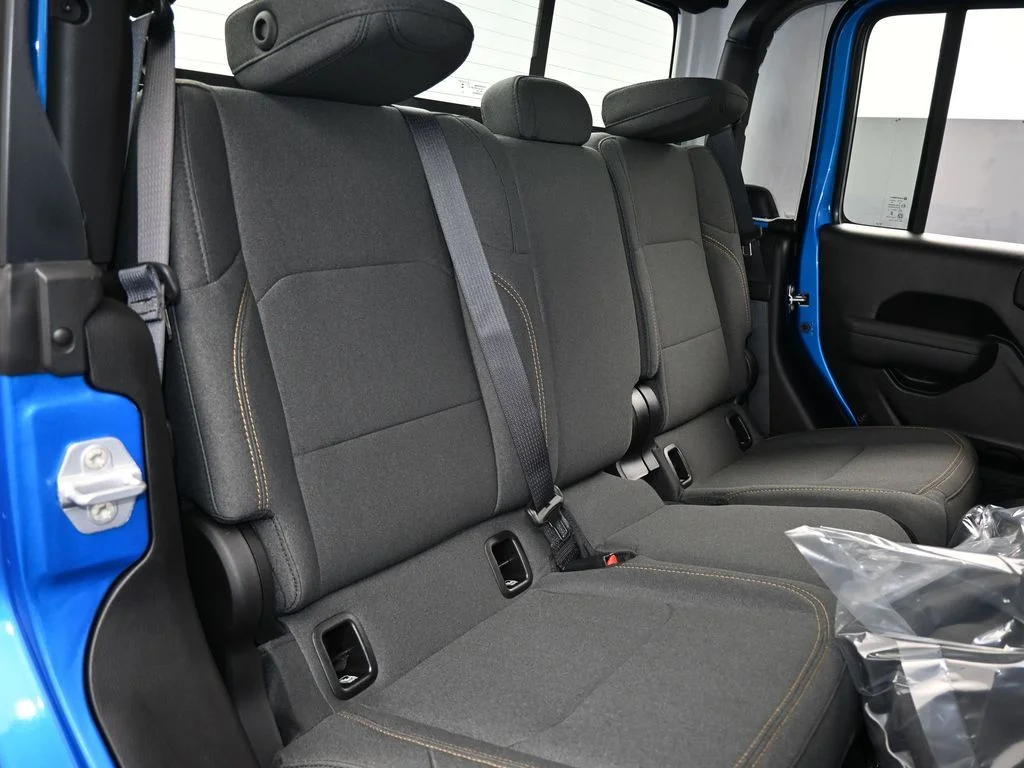 New 2026 Hydro Blue Pearl-Coat Exterior Paint Jeep Sport image 32