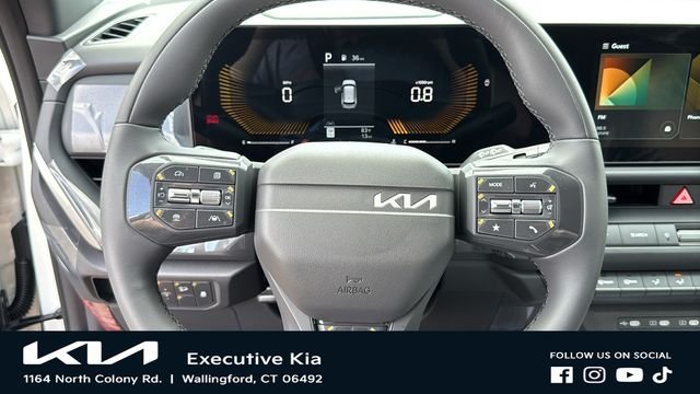 New 2027 Snow White Pearl / Black Roof Kia X-Line S image 12