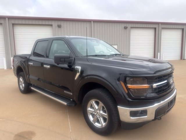Used 2024 Black Ford XLT image 3