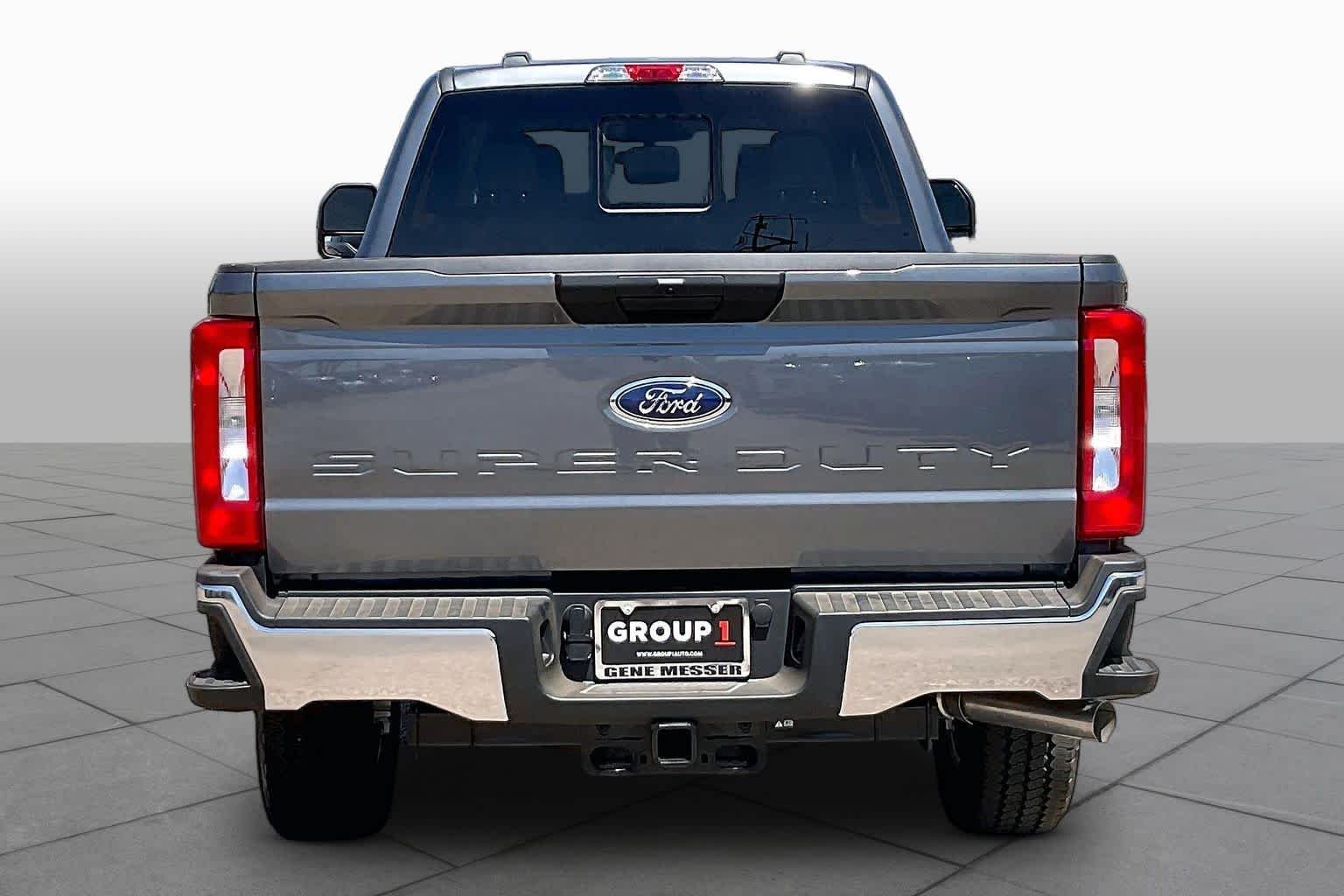 New 2026 Carbonized Gray Metallic Ford F-350® XLT image 4