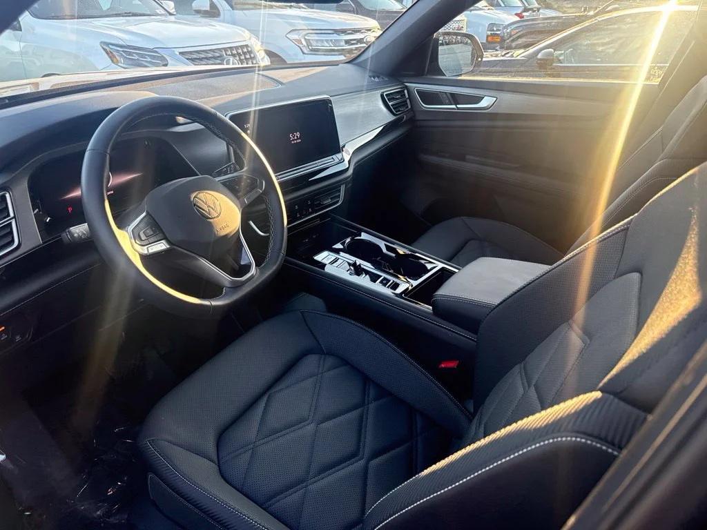 Used 2026 Black Volkswagen SE w/Technology image 3