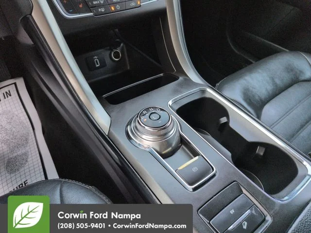 Used 2018 Magnetic Metallic Ford  image 17