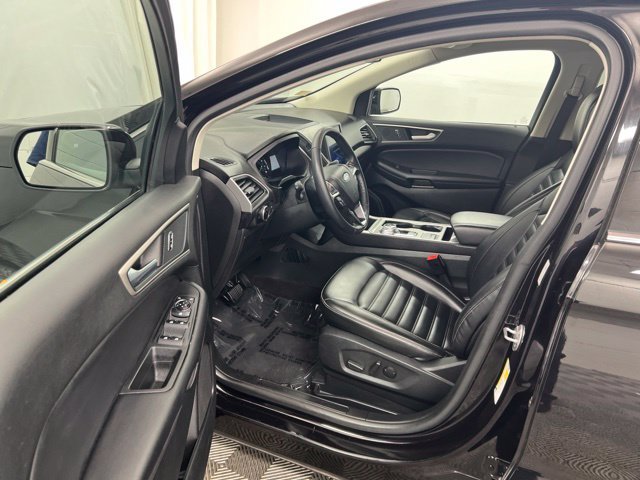 Used 2024 Black Ford SEL image 12