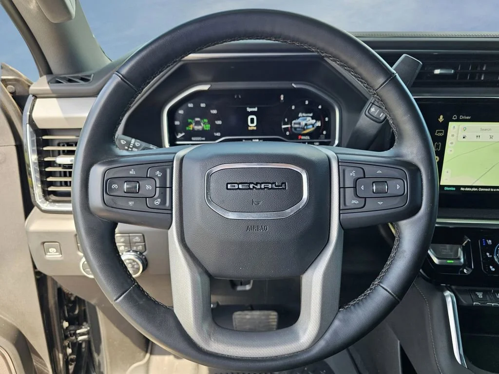 Used 2024 Onyx Black GMC Denali DRW image 22
