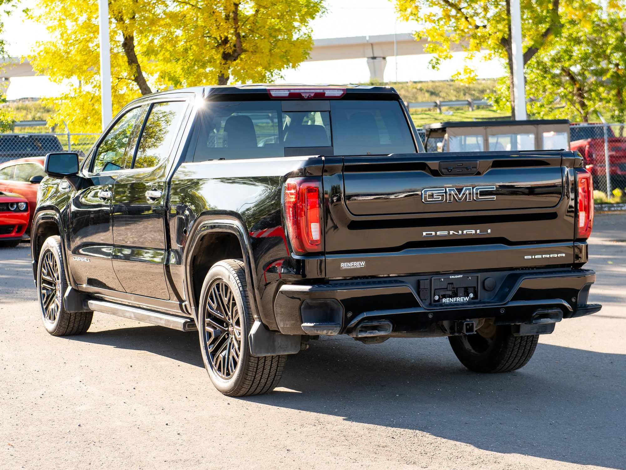 Used 2025 Black GMC Denali* | Crew Cab | Super Cruise | 3.0L Duramax | 305 HP | 495 LB-FT | Sunroof | image 14