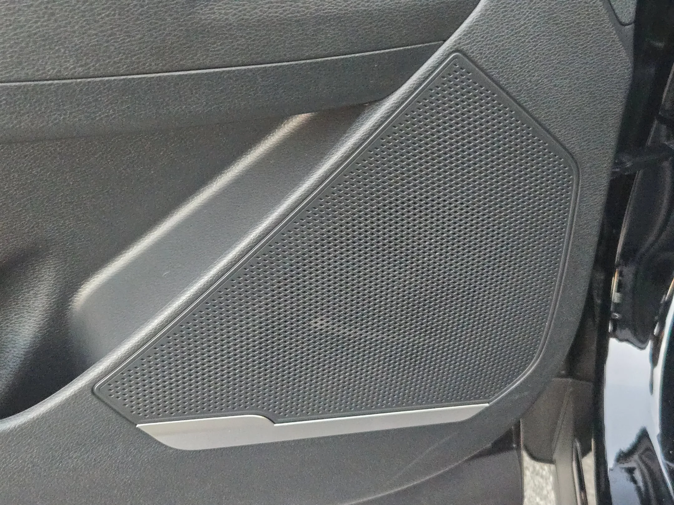 New 2026 Ebony Black Kia LX image 17